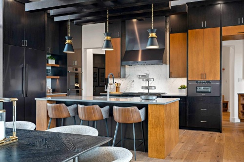 Unionlands Cabinetry Modern Kitchen Cabinet Timber Veneer Melamine Finish Slab Panel and Black Matte Lacquer Cabinet