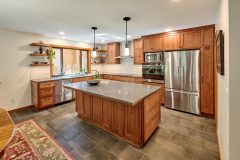 Unionlands Cabinetry Shaker Panel Timber Veneer Finish Kitchen Cabinet With Quartz Countertop