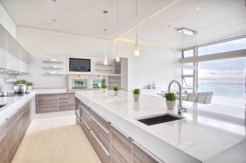 Unionlands Cabinetry Custom An Ocean View Kitchen With Melamine Finish Slab Panel Door