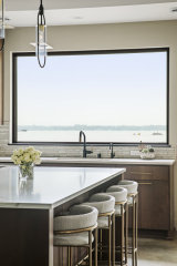 Unionlands Cabinetry Hot Sales Laminate Contemporary Modular Kitchen Cabinet Frameless MDF Slab Panel with Island