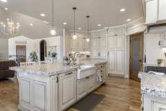 Unionlands Cabinetry White Painted Classical Kitchen Cabinet Make Old Style Raised Panel Applied Complex Molding