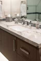 Unionlands Cabinetry Modern Washroom Vanity Plywood Melamine Slab Flat Panel With Granite Countertop