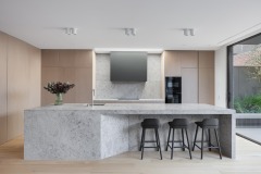 Unionlands Cabinetry Custom Made Modern Kitchen Furniture MDF Slab and Flat Panel Handleless Cabinet Wood Timber Veneer Finish With Large Island