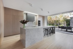 Unionlands Cabinetry Custom Made Modern Kitchen Furniture MDF Slab and Flat Panel Handleless Cabinet Wood Timber Veneer Finish With Large Island