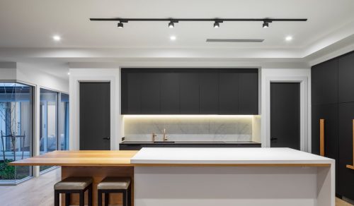 Unionlands Cabinetry Black Lacquer Cabinets Modern Design Full Kitchen Furniture Handless Slab Door With Breakfast Bar Island