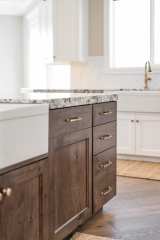 Unionlands Cabinetry Two Tone Recessed Panel Door Full Custom Kitchen Furniture With White Painted and Wood Stain Island Cabinet