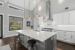 Unionlands Cabinetry White Matte Lacquer Painted Shaker Panel Cheap Price MDF Materials Kitchen Cabinets and Gray Lacquer With A Sink Island