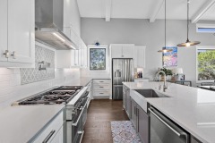 Unionlands Cabinetry White Matte Lacquer Painted Shaker Panel Cheap Price MDF Materials Kitchen Cabinets and Gray Lacquer With A Sink Island
