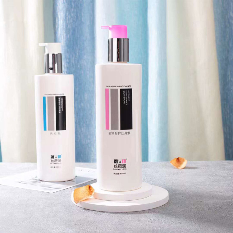 Smooth Moisture Shampoo and Conditioner