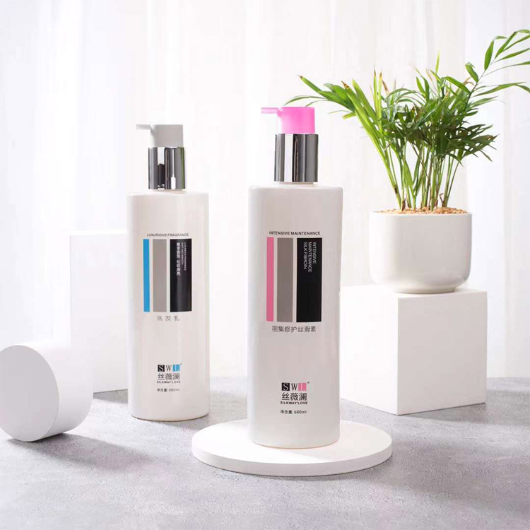 Smooth Moisture Shampoo and Conditioner