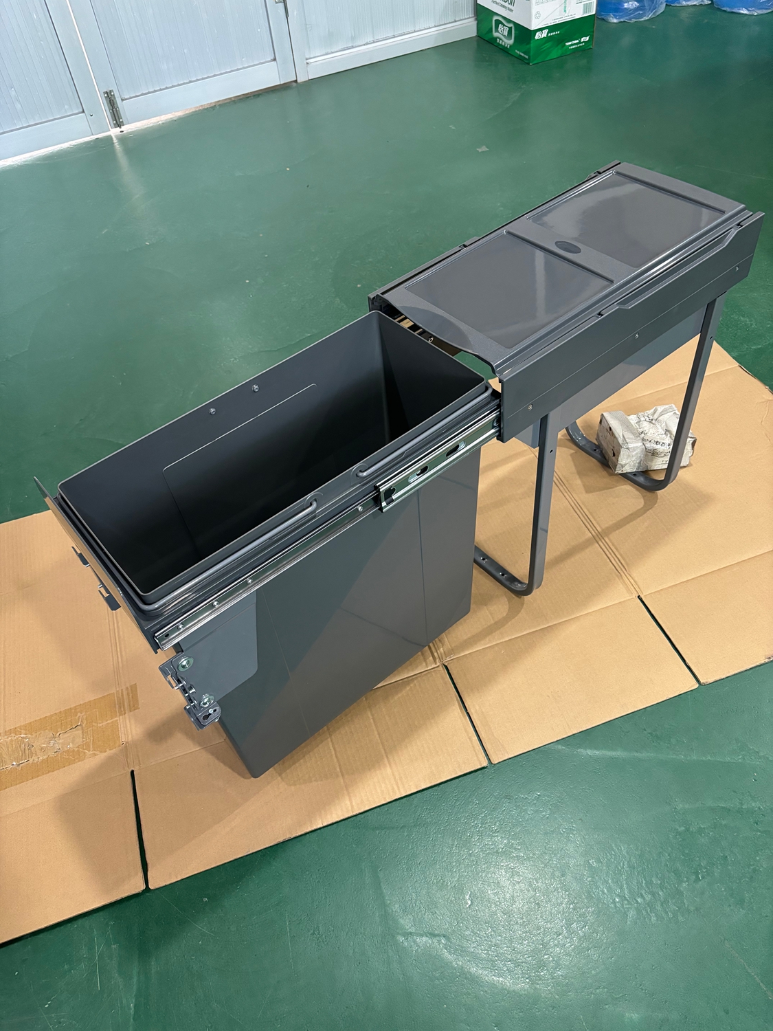 ゴミ箱キッチンキャビネットゴミ箱 プラスチックゴミ箱ホームゾーンの