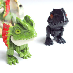 Finger dinosaur toy