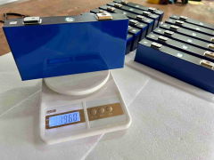 BAK 100Ah 3.2V LiFePO4 Prismatic Rechargeable Lithium Ion Battery