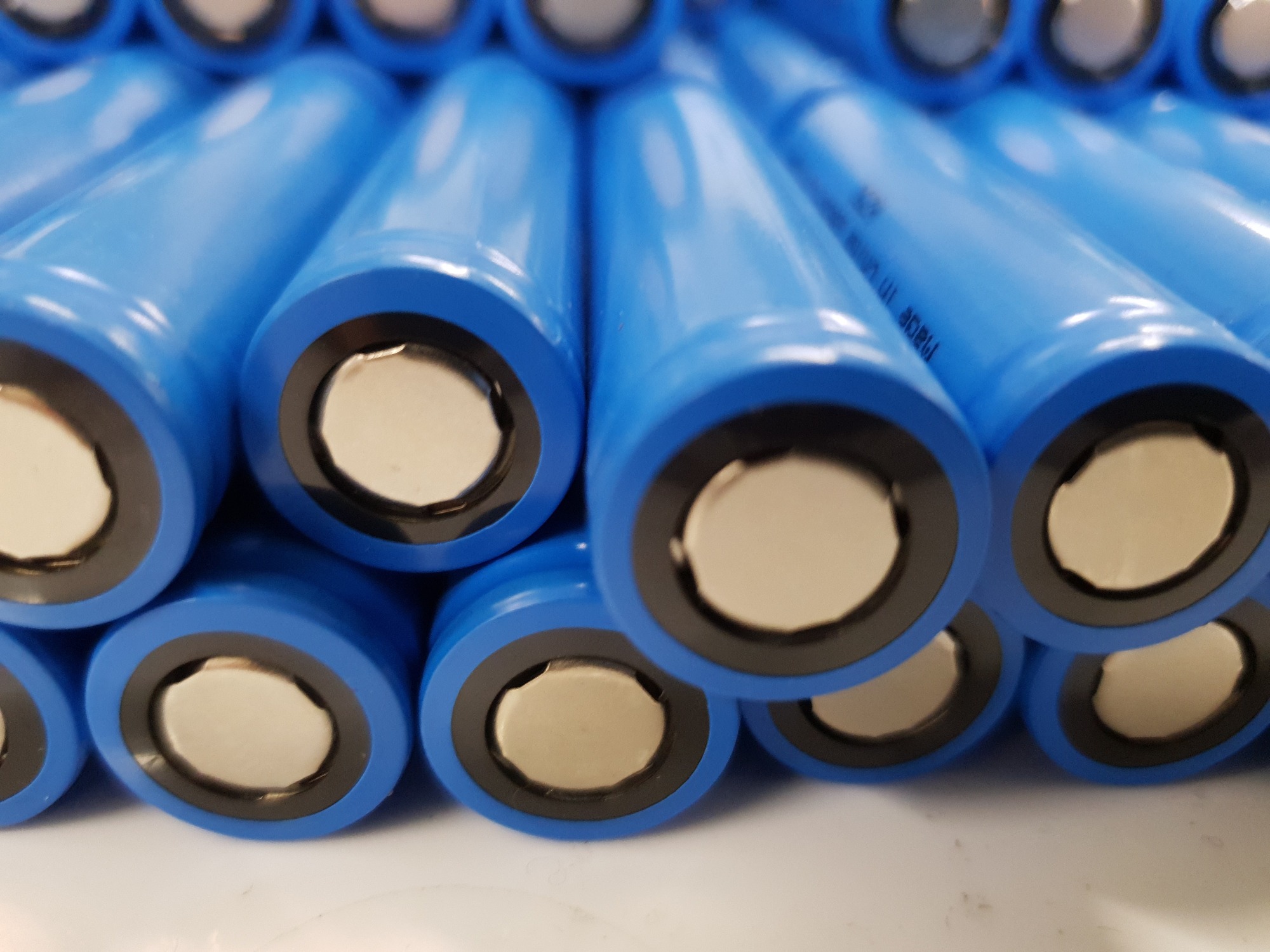 Lithium-ion cylindrical battery