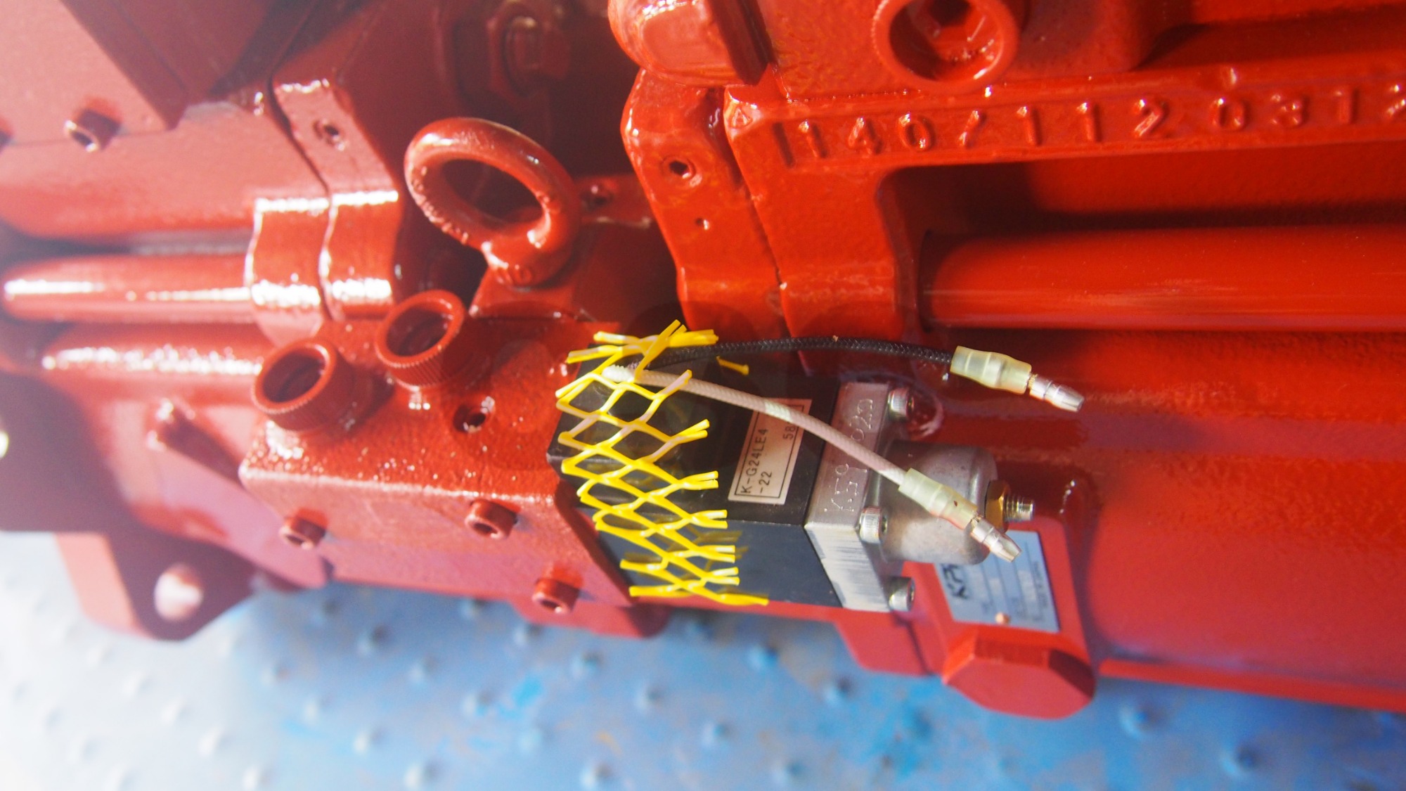 KPM-K3V112 HYDRAULIC PUMP ASS'Y