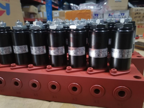 KPM-SOLENOID VALVE ASS'Y-XE