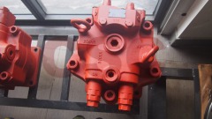 KPM-EC360/380/700/750/950/SY485 etc. M5X250 SWING MOTOR