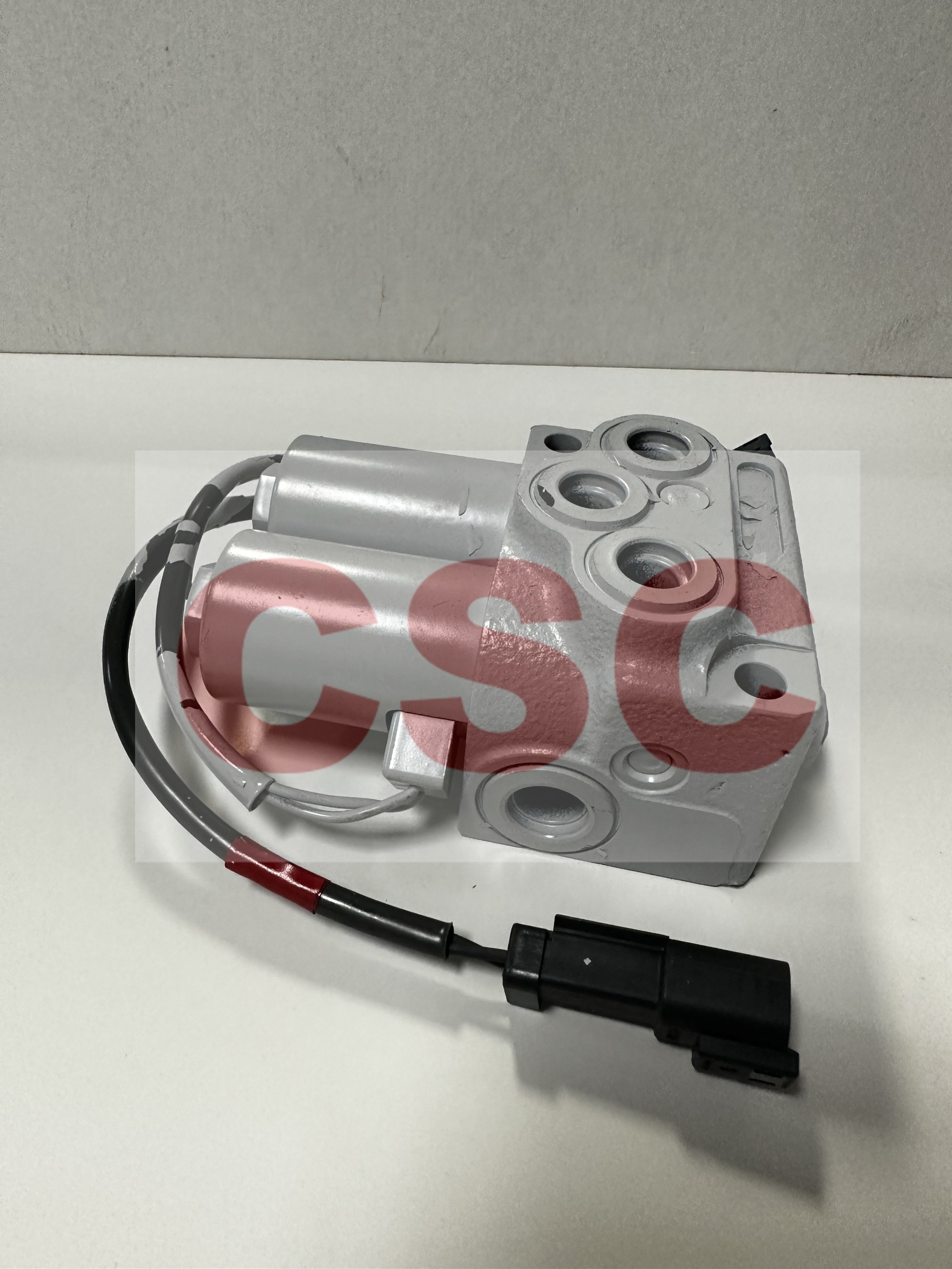 その他 YU-YA HITACHI SHUTTLE VALVE ZX200 ZAX200 4468336 YA00000543