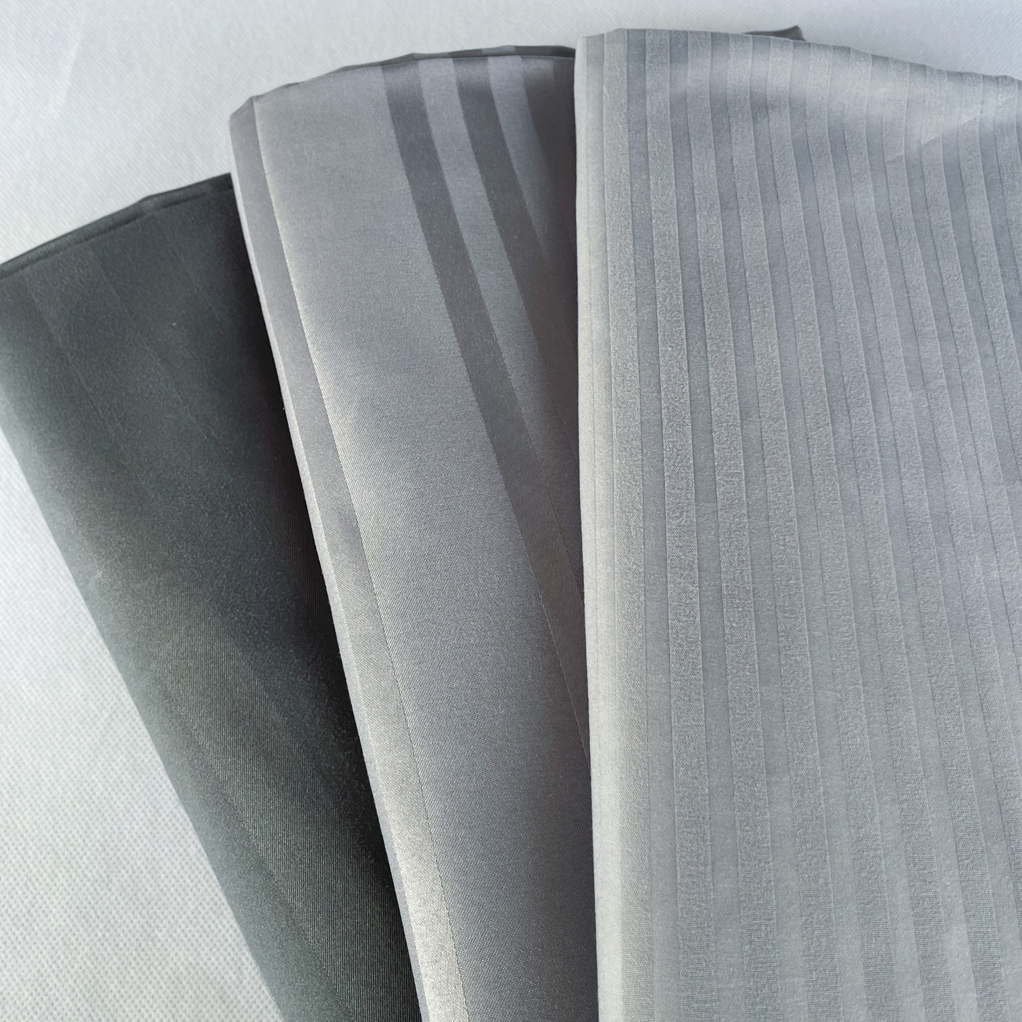 silk hand feeling and provide customized service