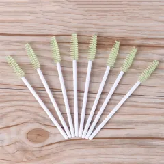 50個入りまつげエクステブラシ｜スパイラルアイブロウブラシ｜使い捨てカラークリスタルロッドまつげブラシ｜美容まつげブラシ｜卸売