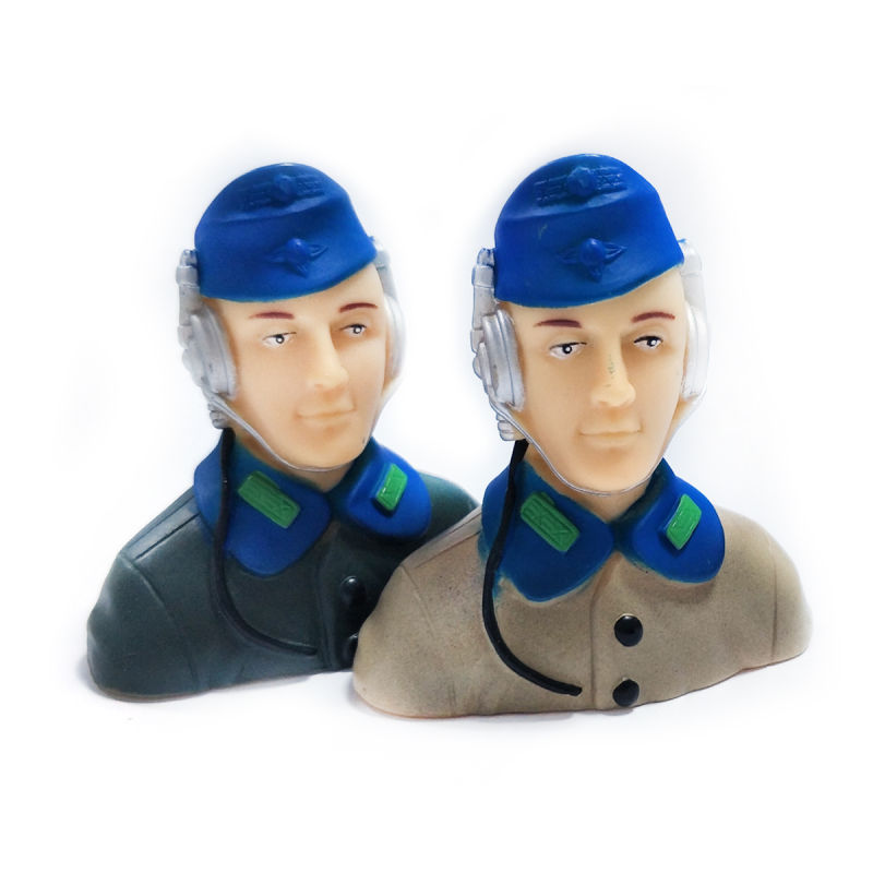 1/7 Scale Pilots Figures with Headset L57*W29*H57mm