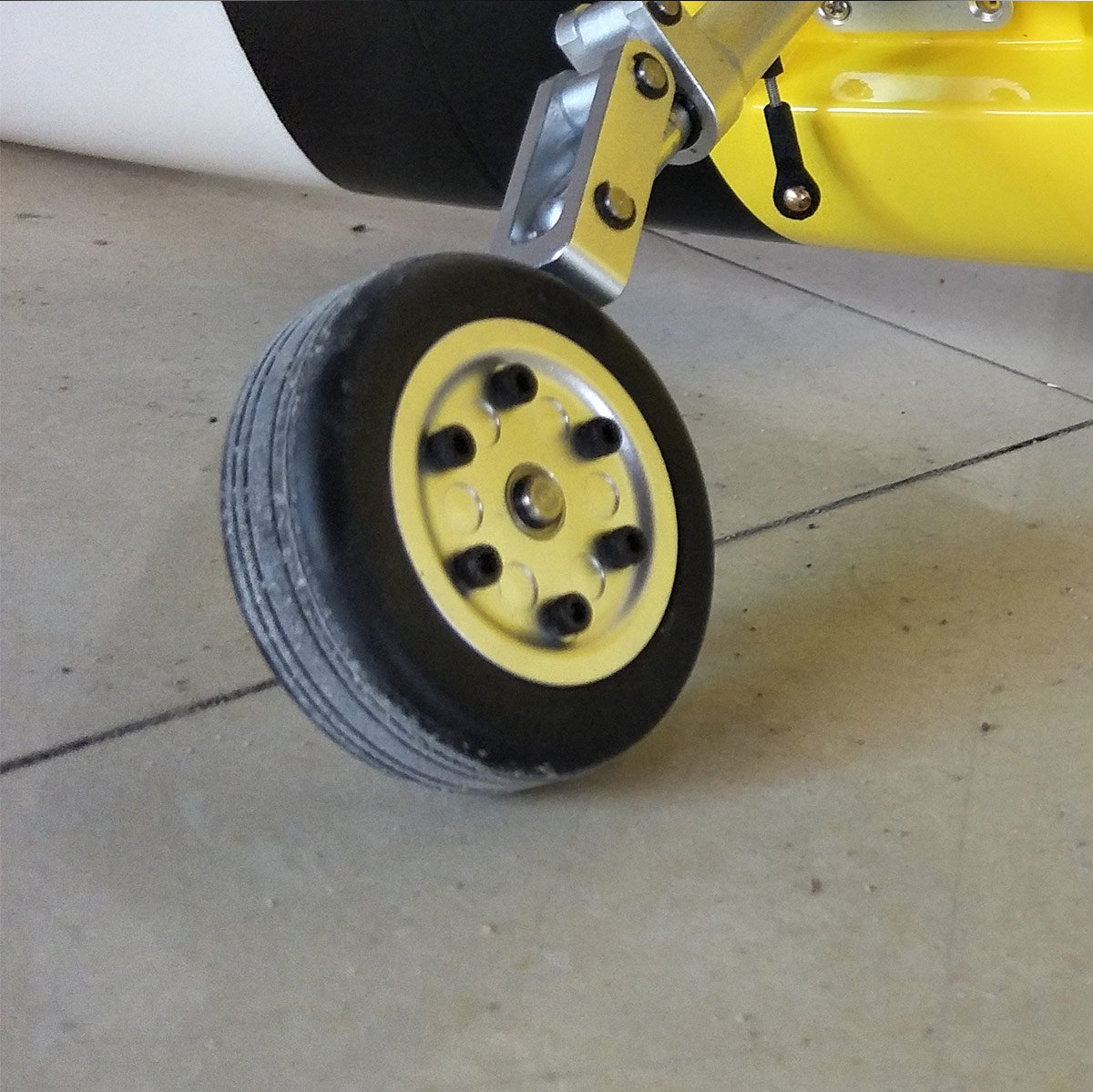 1Pair Durable Rubber Wheels for RC Plane Size 1.76inch to Pick