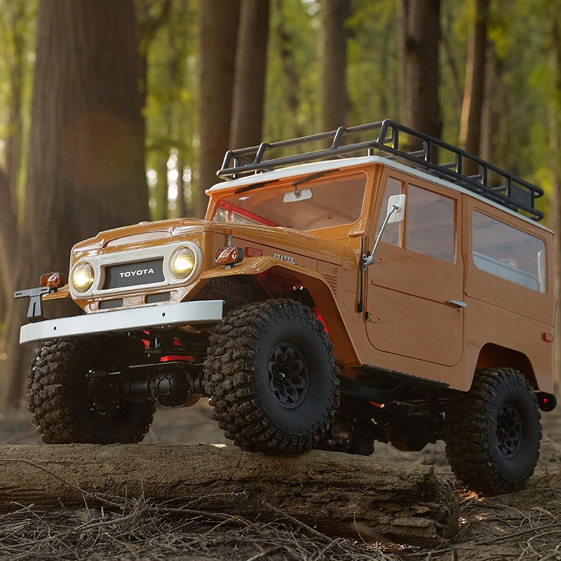 Remote Control car 1:10 Toyota FJ40 Wireless Remote Control Truck Climbing car Large Off-Road Electric Simulation car Model Toys
