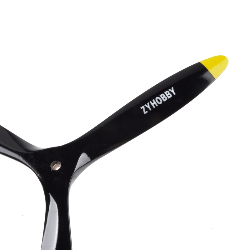 ZYHOBBY 18*06inch Wooden propeller Three-bladed propellers Positive thrust propeller Suitable for oil-powered aircraft