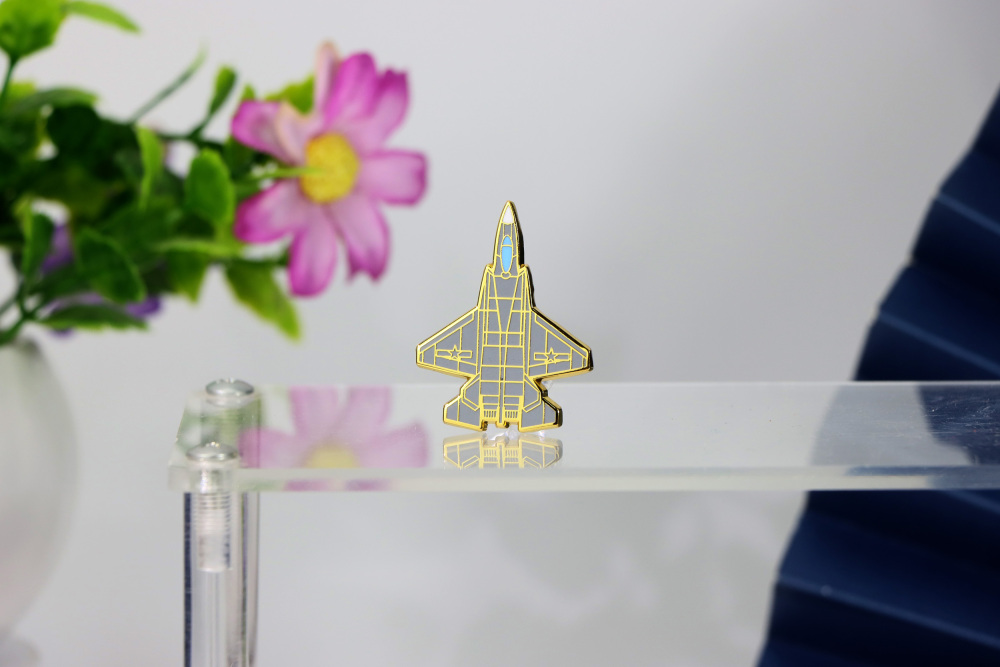 New Classic Badge Set Commemorative badge