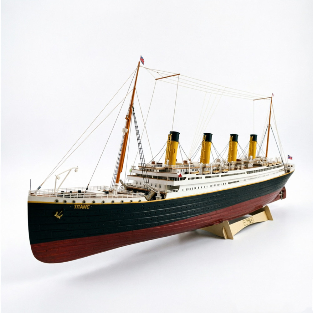 Scale Model of the Titanic 1:150