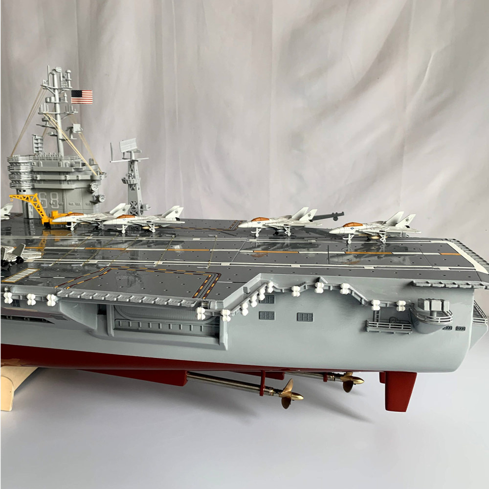 Nimitz-class aircraft carrier 1:200