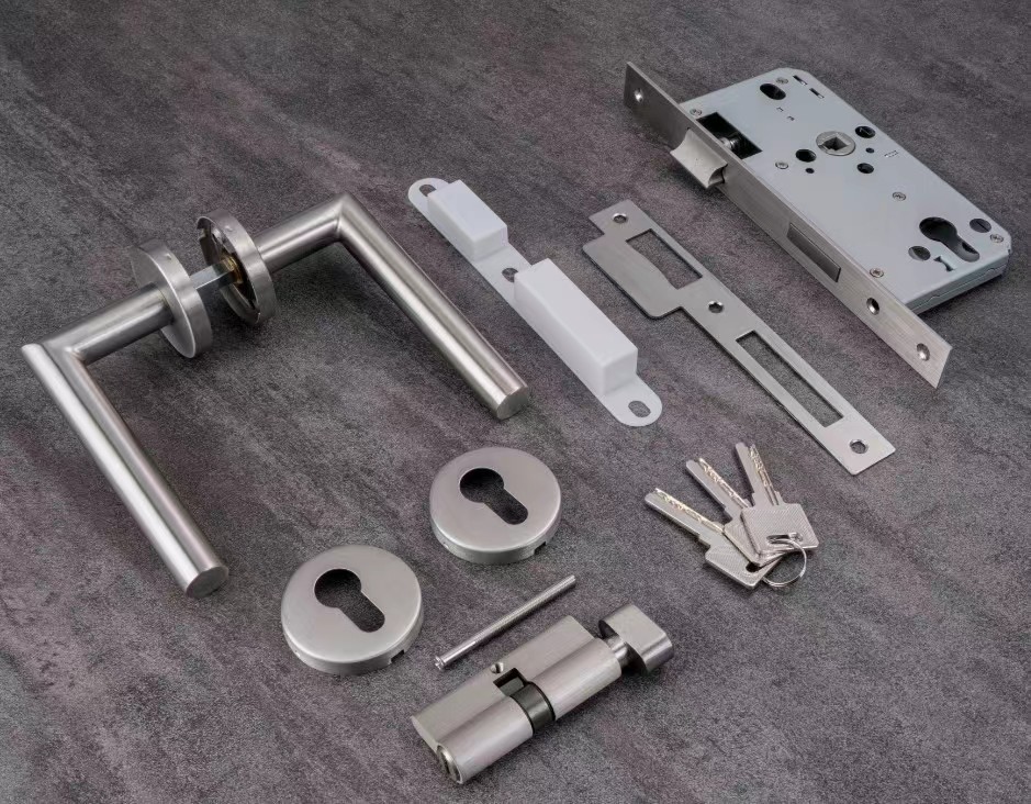 Low Price Split Bathroom Lock Modern Lock Handle Door Lock Manufacture