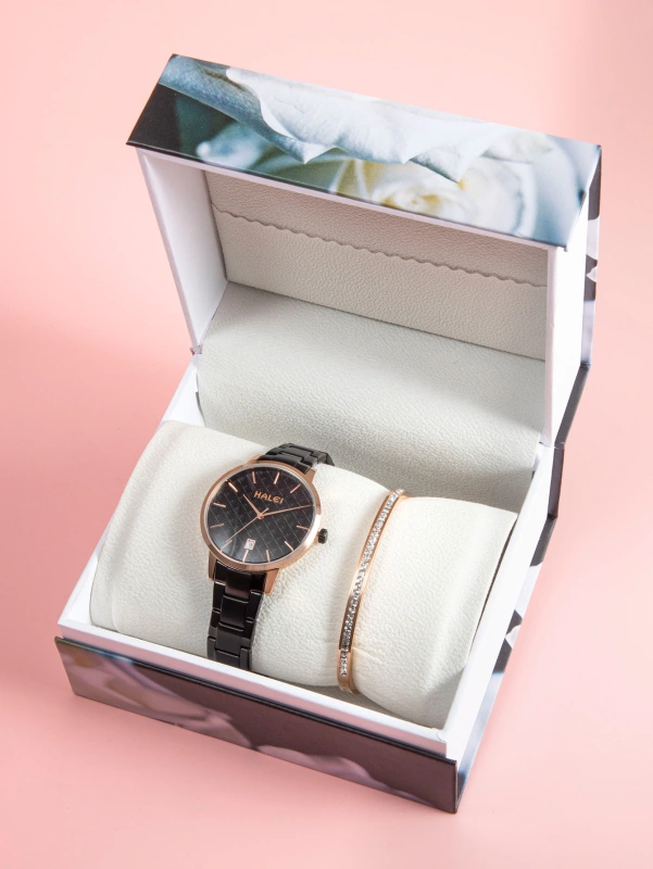 Luxury Steel Strap Quartz Watch and Bracelet Set for Women