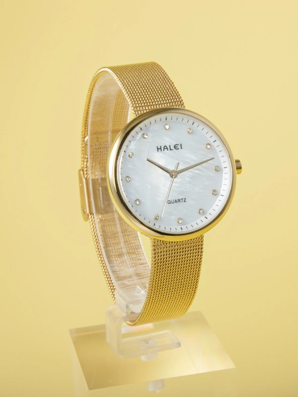 Ladies Mesh Strap Quartz Wristwatch With Bracelet