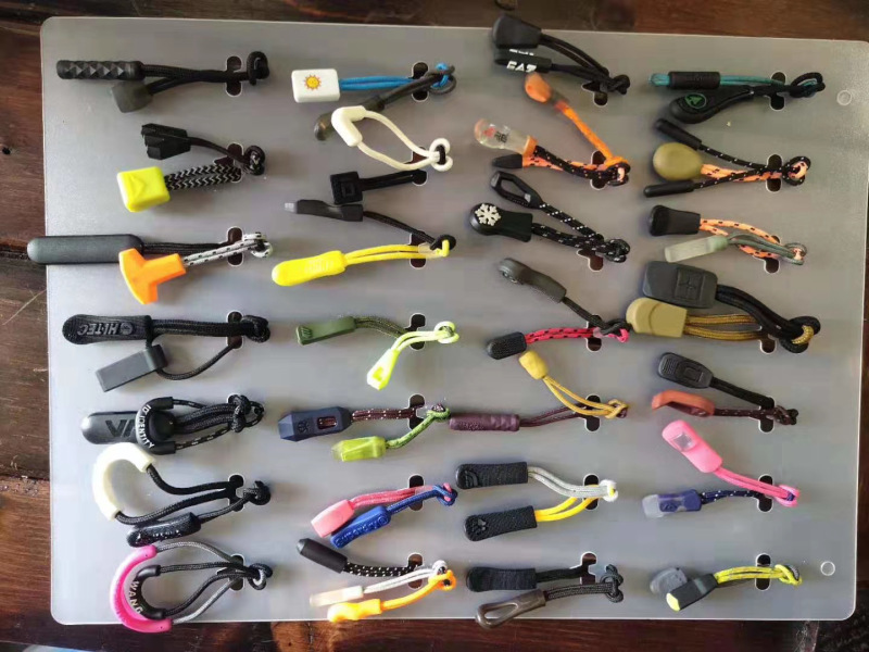 Custom silicone & PU & TPR & pvc Zipper Pulls Zipper Tab silicone and PVC material for Backpacks Jackets Luggage Purses Handbags