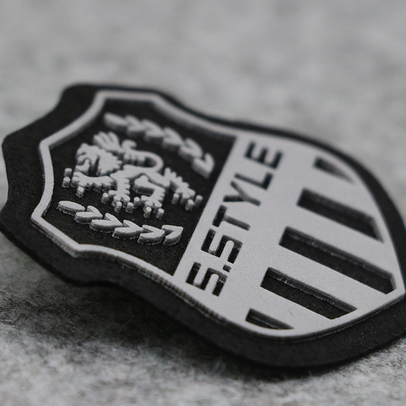 Microfiber Material High Frequency Embossed Silicone Rubber Labels