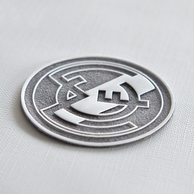 Recycled microfiber Material High Frequency Embossed Silicone Rubber Labels