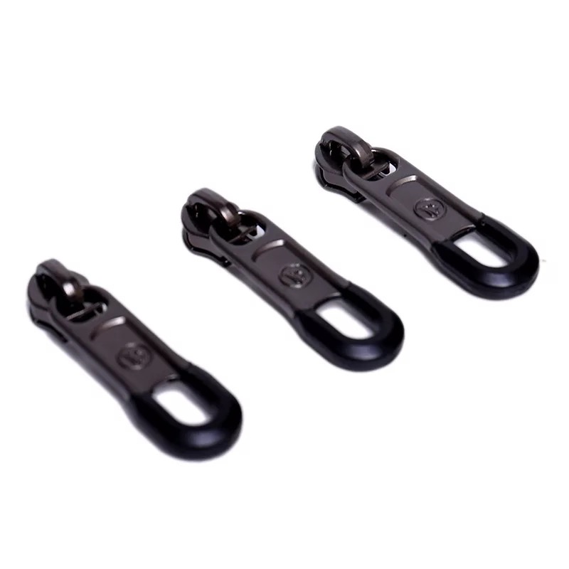 Custom Rubber Plastic Soft Zipper Pulls PVC Nylon Cord Zipper Tab for Backpacks Jackets Luggage Purses Handbags