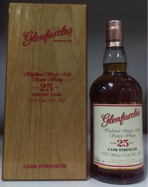 Glenfarclas 25yrs Cask Strength 700ml
