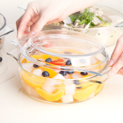 Glass baking dish with lid
