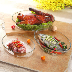 Oval glass baking dish for fish
