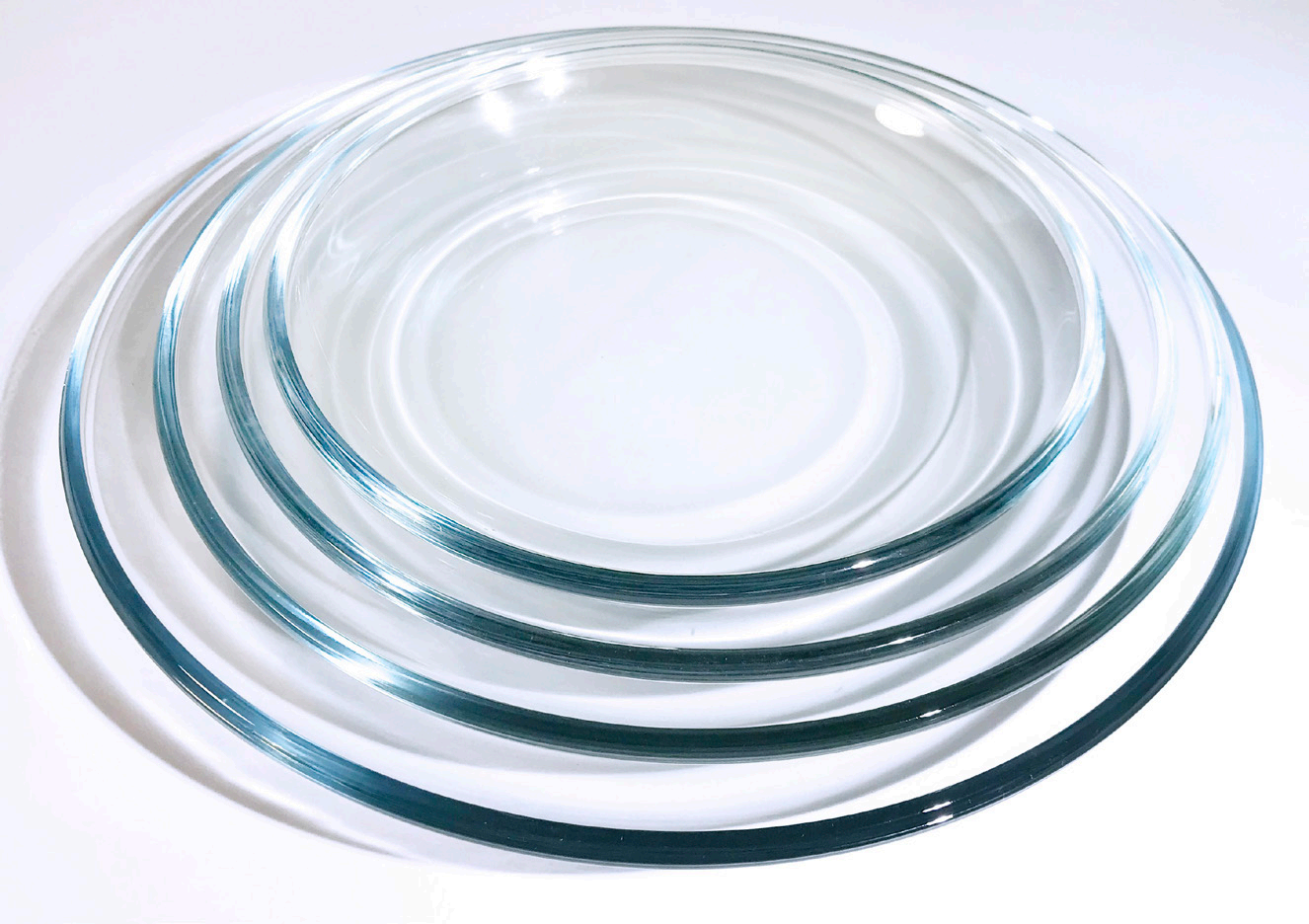 Glass plates for dinner