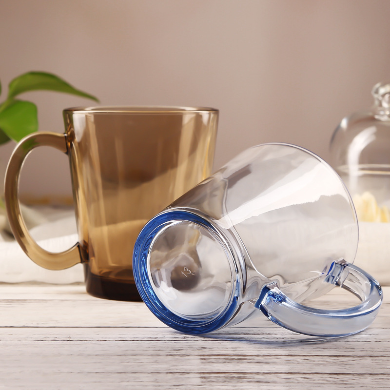 Blue water tumbler with handle