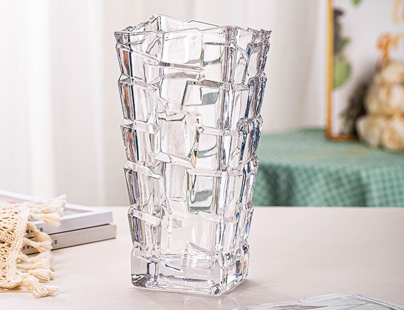 Clear glass squqre column vases
