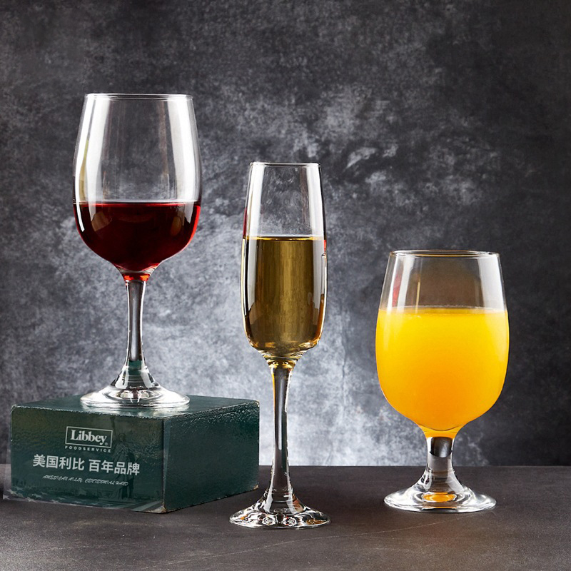 Difference Between a Goblet and Wine Glass???