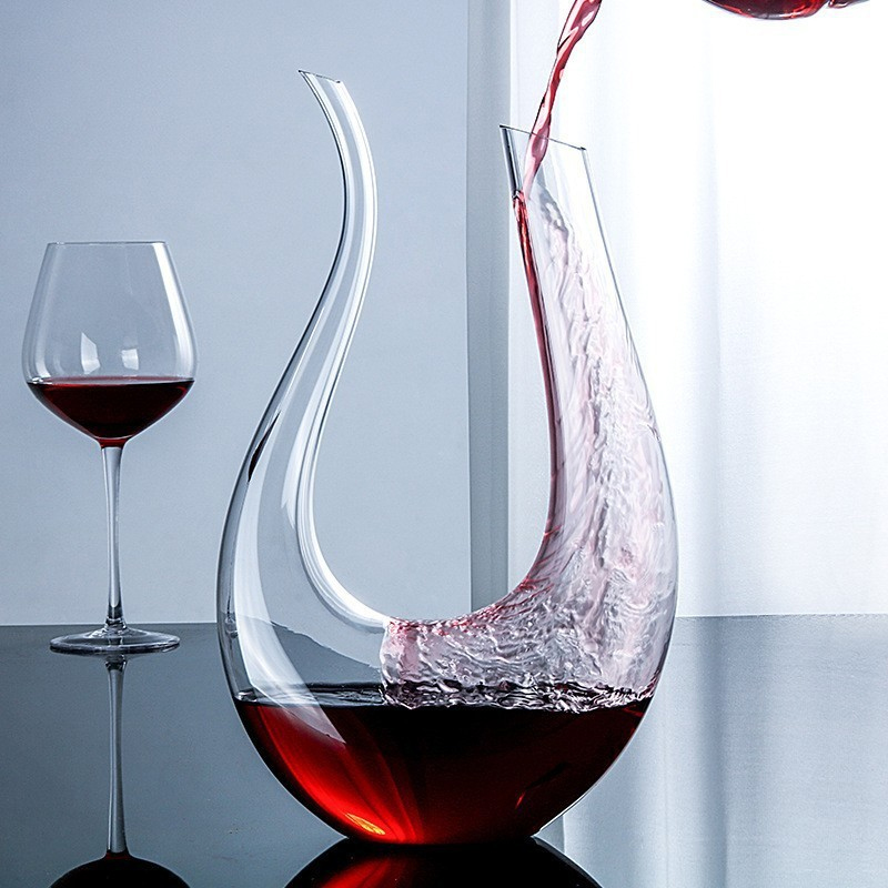How to Choose a Glass Decanter?