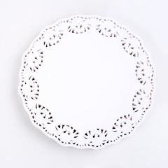 Paper doilies & paper placemats