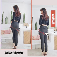 女秘书瑜伽裤方便开口