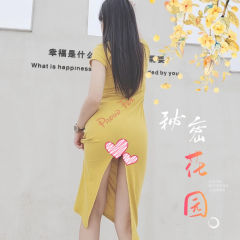 户外露出性感高开叉连衣裙