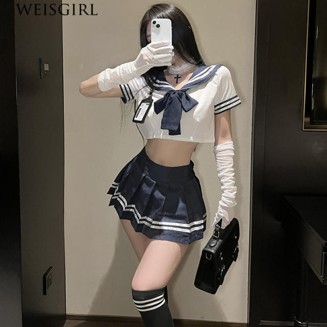 【Weisgirl】性感学生装（上衣+裙子+丝袜）